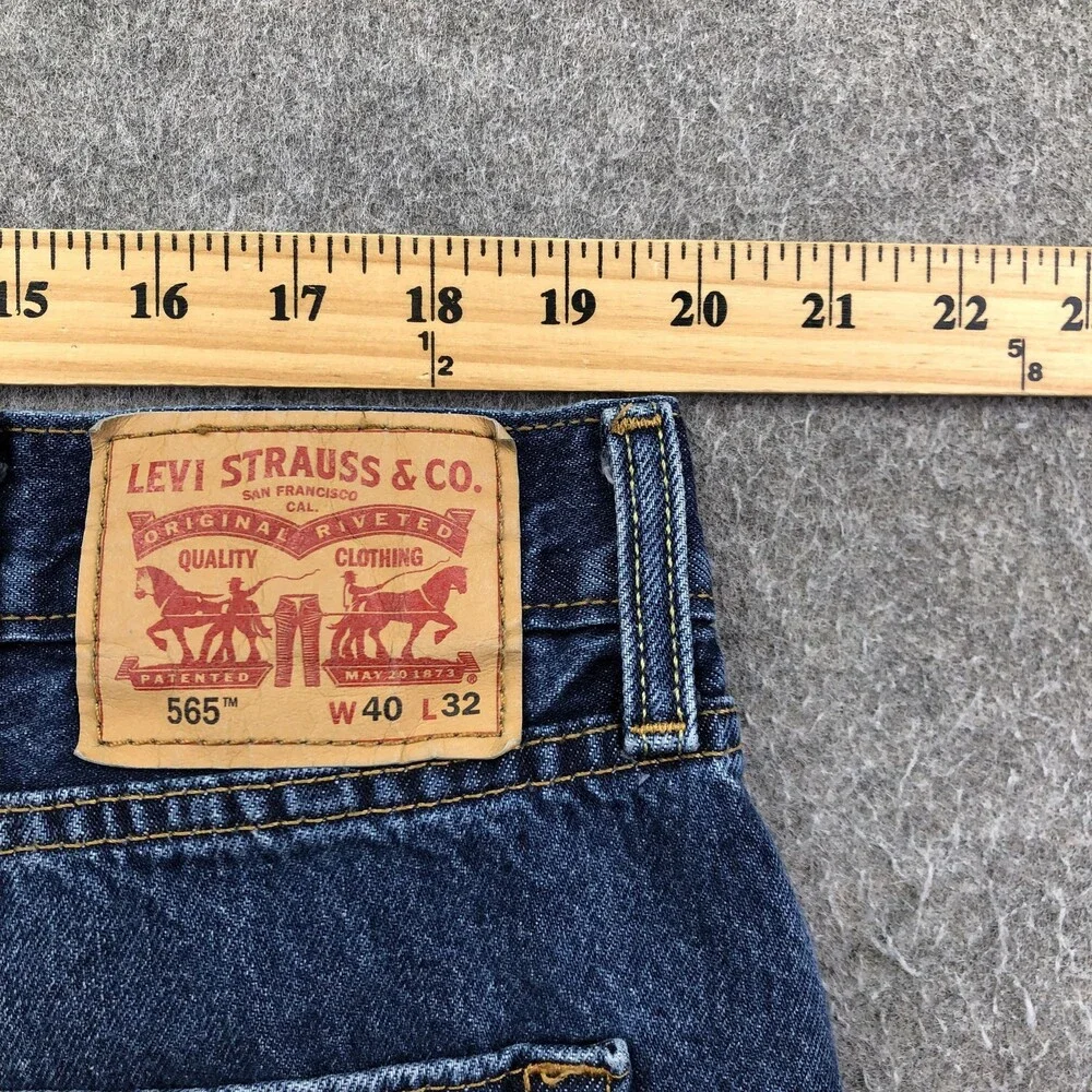 Levis 565 Jeans Mens 40x32 Blue Medium Wash Relaxed Straight Denim Pants Casual